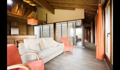 Perafita Villa Sleeps 7 With Pool And Air Con