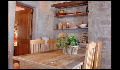 Villa In Perafita Sleeps 4 With Pool And Air Con