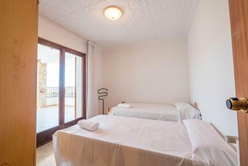 Pineda de Mar Villa Sleeps 10 Pool Wifi