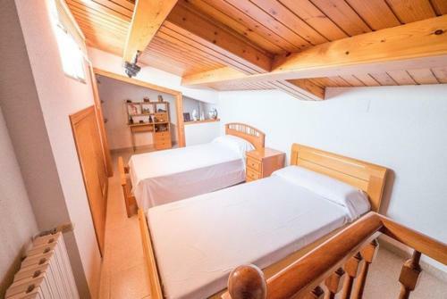 Pineda de Mar Villa Sleeps 10 Pool Wifi