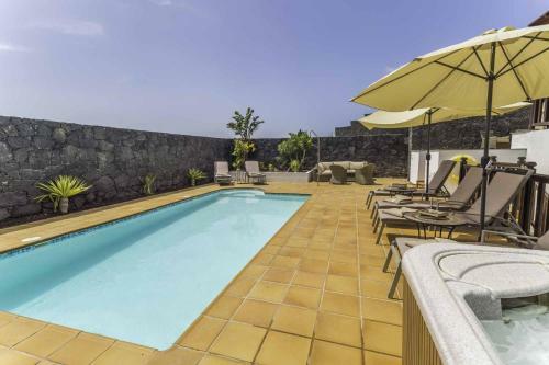 Villa Azure - Lh122 By Villas Now Ltd