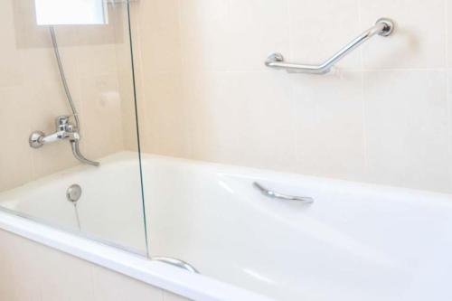 Playa Blanca Villa Sleeps 4 With Pool Air Con And Wifi