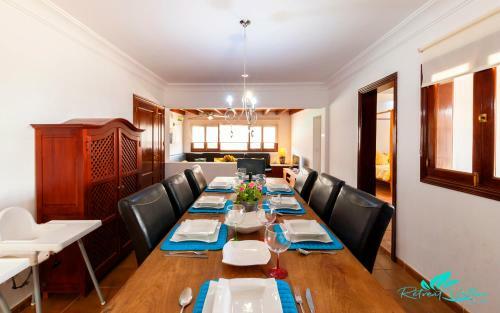 Charming 4-bed Villa In Playa Blanca