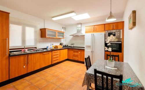 Charming 4-bed Villa In Playa Blanca
