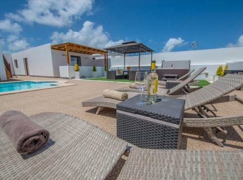 Villa Con Piscina Climatizada Y Jacuzzi