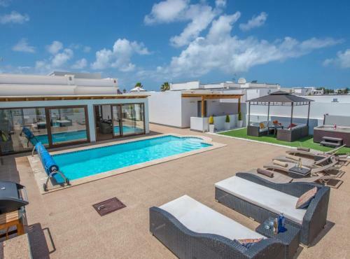 Villa Con Piscina Climatizada Y Jacuzzi