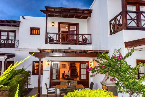 Villa Vistamar - Lh165 By Villas Now Ltd