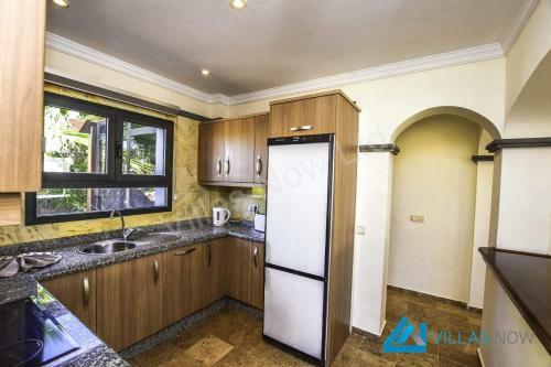 Villa Henry - Lh187 By Villas Now Ltd