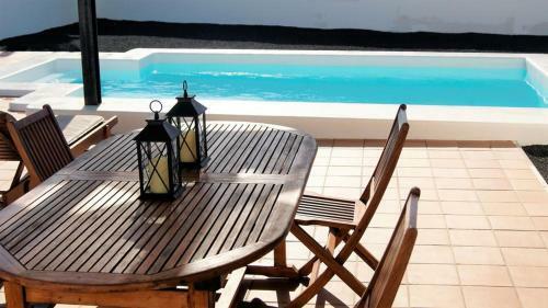 Villa Miramar C8 With Private Heated Pool Wifi Air-conditioning
