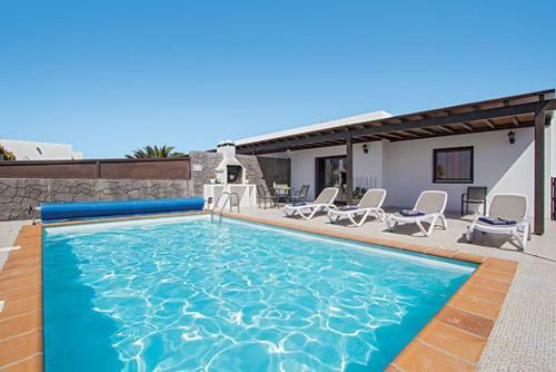 Villa Pechi Bianca - 2 Bedroom Bungalow Villa - Great Value - Private Pool