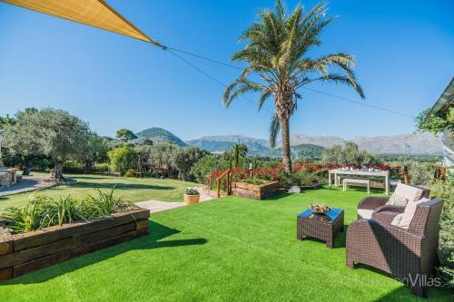 Pollenca Villa Sleeps 12 With Pool And Air Con