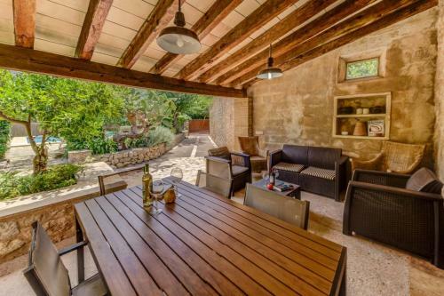 Villa Son March Petit