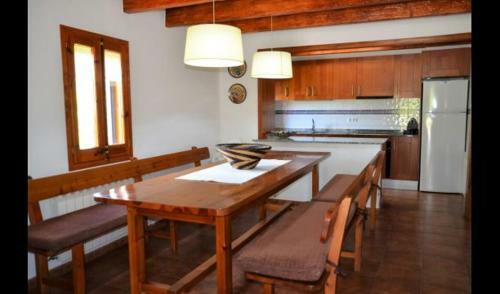Puig-reig Villa Sleeps 8 With Pool