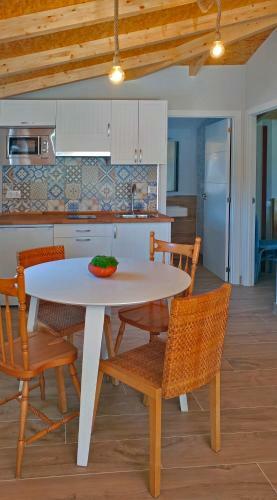 Catapeixe Holiday Apartments