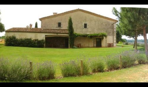 Villa In Sant Andreu Salou Sleeps 4 With Pool And Air Con