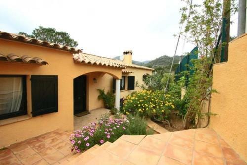 Sant Antoni de Calonge Villa Sleeps 6 Pool Wifi