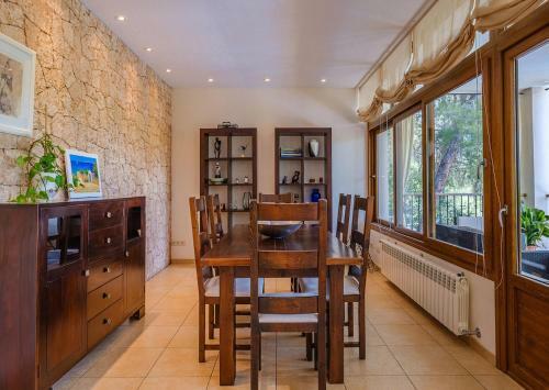Villa Salada Ibiza, Piscina & Wifi Gratis