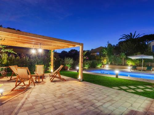 Holiday Home Emporion
