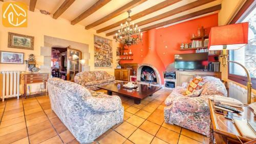 Sant Genis de Palafolls Villa Sleeps 10 Pool Wifi