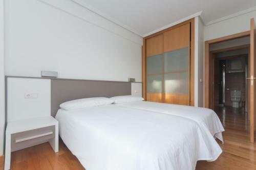 Apartamento Ulia B - Local Rentss