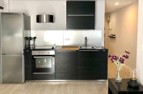 Cabernet Sauvignon Apartment. Surf Beach