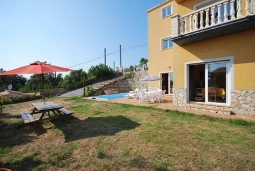 Villa In Santa Ceclina Sleeps 6 Includes Swimming Pool 4