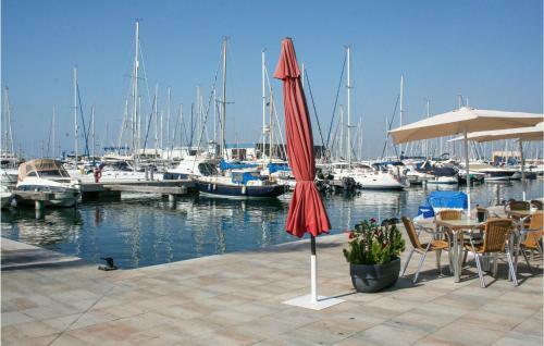 Nice Apartment In Santa Pola W/ 2 Bedrooms