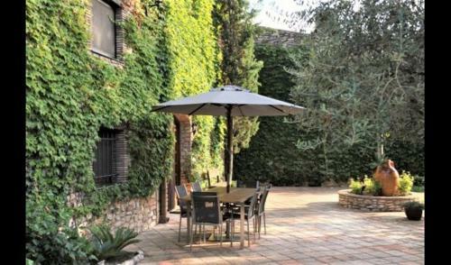 Santa Oliva Villa Sleeps 18 With Pool And Air Con