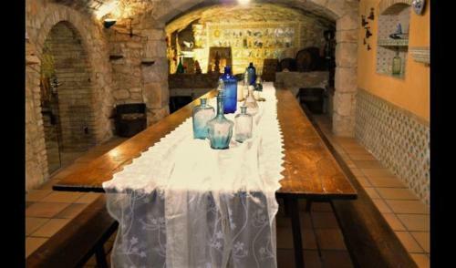 Santa Oliva Villa Sleeps 18 With Pool And Air Con