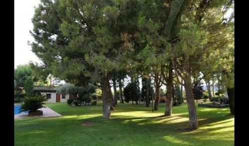 Santa Oliva Villa Sleeps 16 With Pool And Air Con
