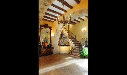 Santa Oliva Villa Sleeps 16 With Pool And Air Con