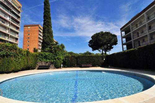 Apartamento Homeholidaysrentals Regard