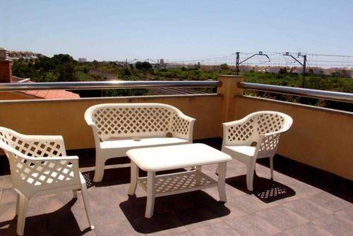 Sant Salvador Villa Sleeps 9 Pool