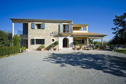 Selva Villa Sleeps 8 With Pool Air Con And Wifi