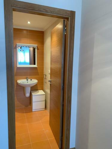 Apartamento Byhouse Frei Luis 4d