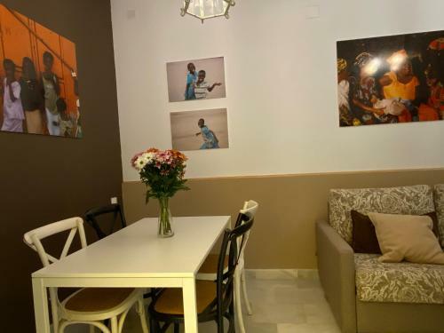 Apartamento Suites Plaza de Los Refinadores, Maestranza