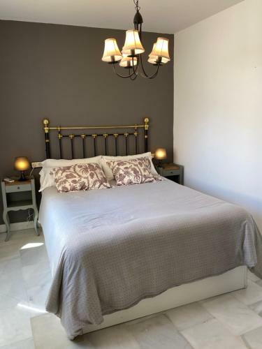 Apartamento Suites Plaza de Los Refinadores, Maestranza