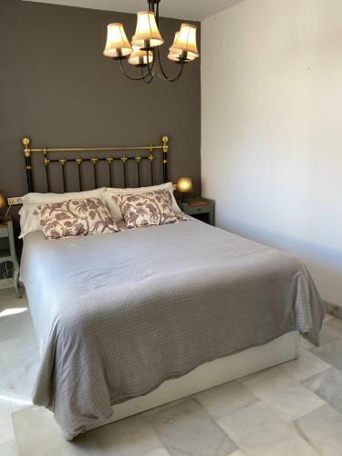 Apartamento Suites Plaza de Los Refinadores, Maestranza