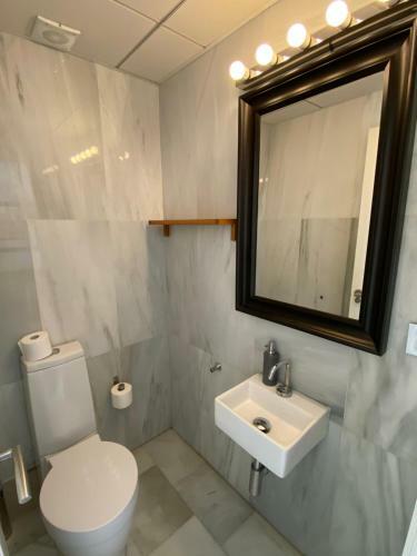 Apartamento Suites Plaza de Los Refinadores, Maestranza