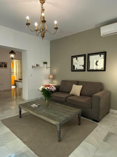 Apartamento Suites Plaza de Los Refinadores, Maestranza
