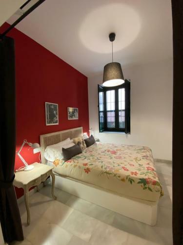 Apartamento Suites Plaza de Los Refinadores, Maestranza