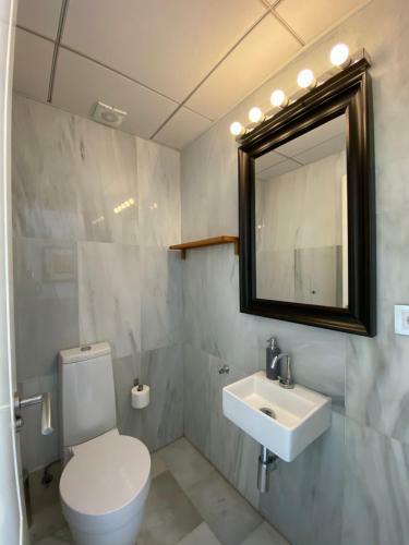 Apartamento Suites Plaza de Los Refinadores, Maestranza
