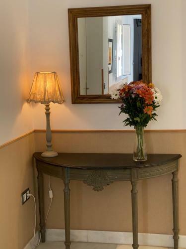 Apartamento Suites Plaza de Los Refinadores, Maestranza
