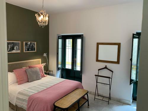 Apartamento Suites Plaza de Los Refinadores, Maestranza