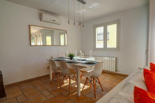 La Marina Sea Front Apartment By Hello Apartments Sitges