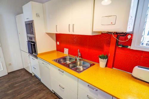 The Lilium Apartment By Hello Apartments Sitges