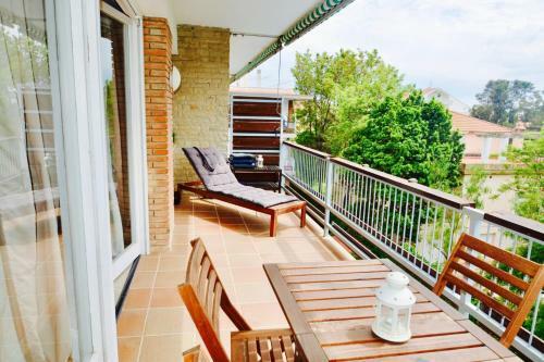 Apartamento Vinyet Tranquility Steps From The Beach And Pool