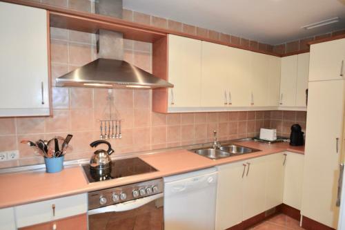 Margarita Stylish Apartment 1 Min From Beach