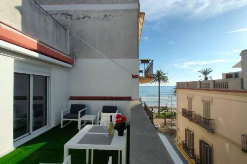 Apartamento White Penthouse - �tico Para 2 Centro de Sitges