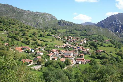 Hotel Rural Llerau